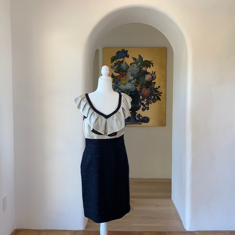 Elegant BCBG tailored party dress Size 10